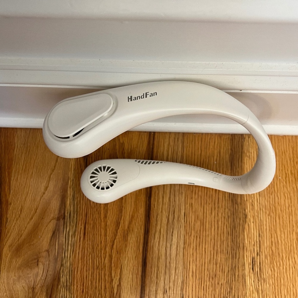 PORTABLE NECK FAN